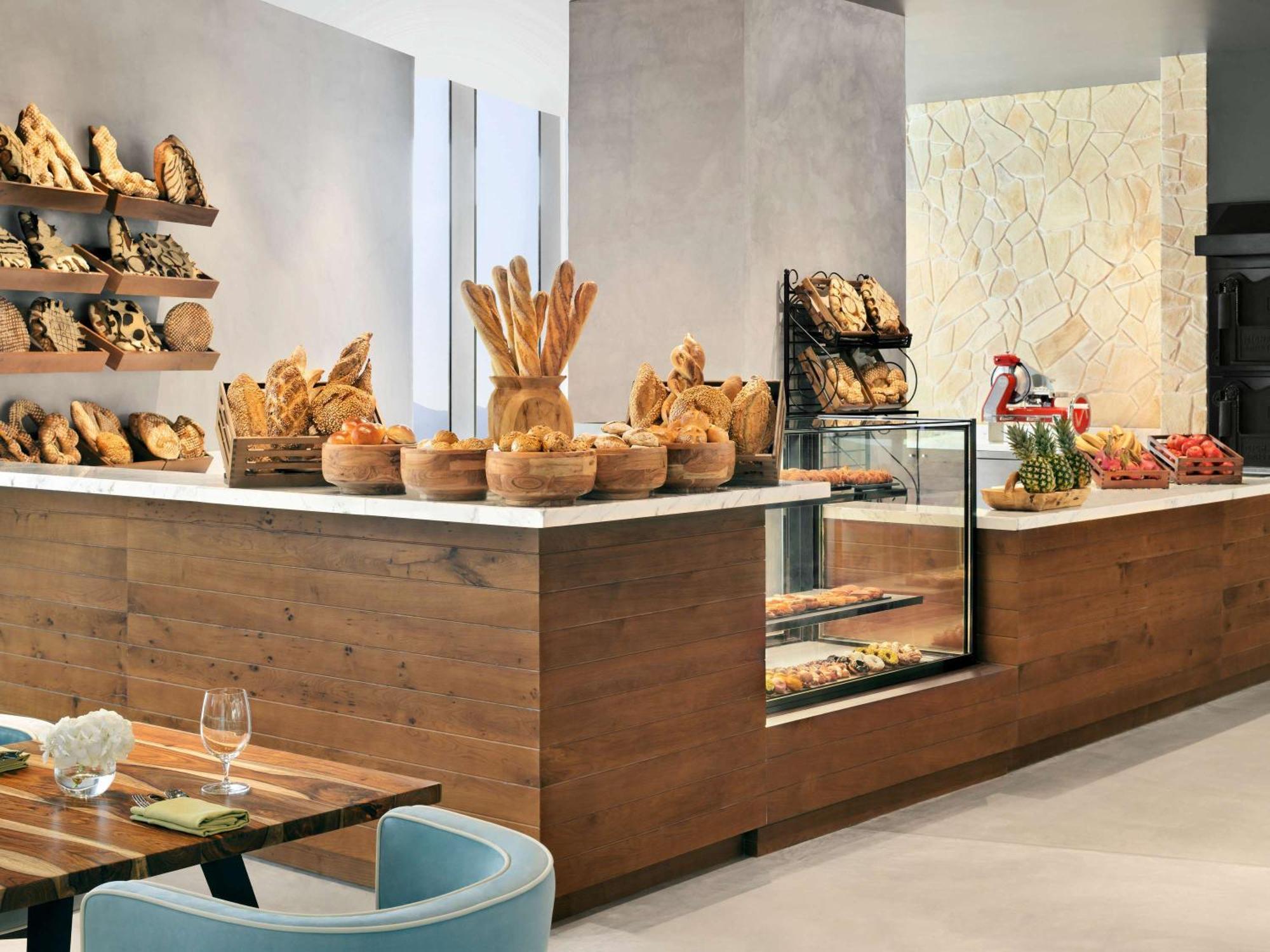 Moevenpick & Ghala Hotel 5*