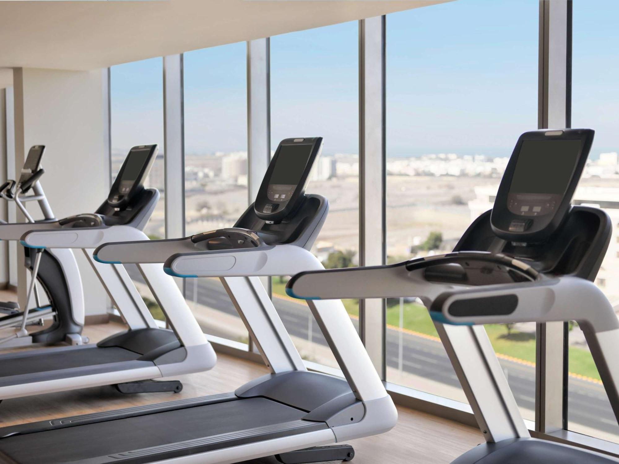 Hotel Moevenpick & Ghala 5*