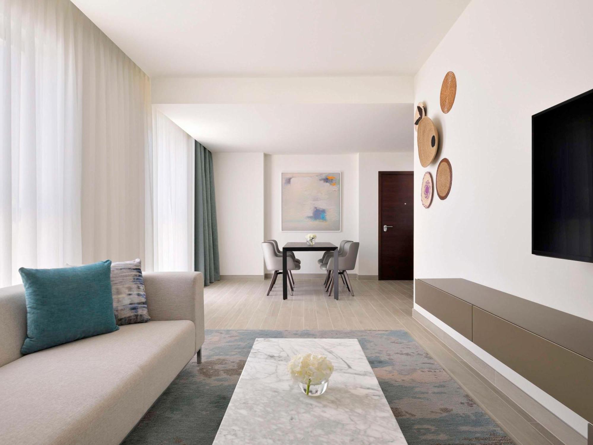 Moevenpick & Ghala Hotel 5*
